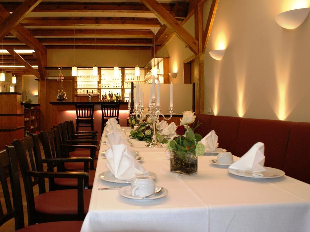 Hotel Und Restaurant Am Peenetal Liepen (Neetzow-Liepen) Exterior foto
